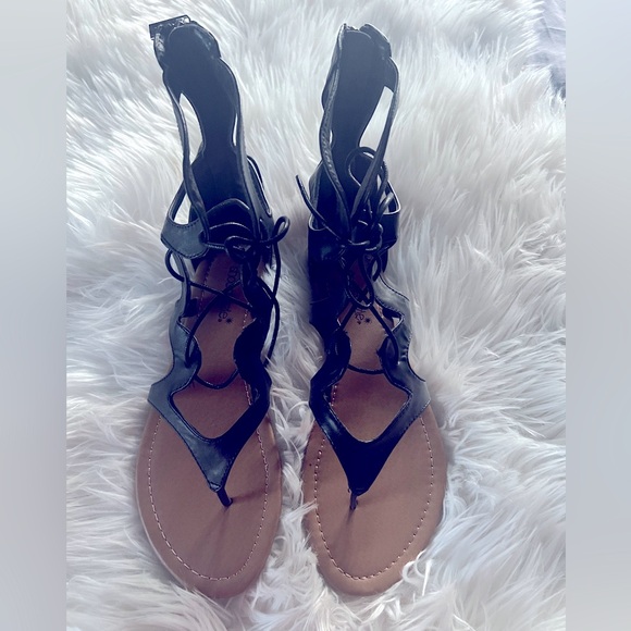 NIB Shoedazzle Mikko Gladiator Sandal - Picture 1 of 5